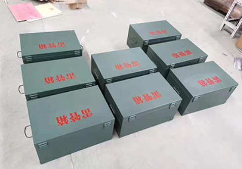 邹平炸药箱和雷管箱一般是怎么存放的？