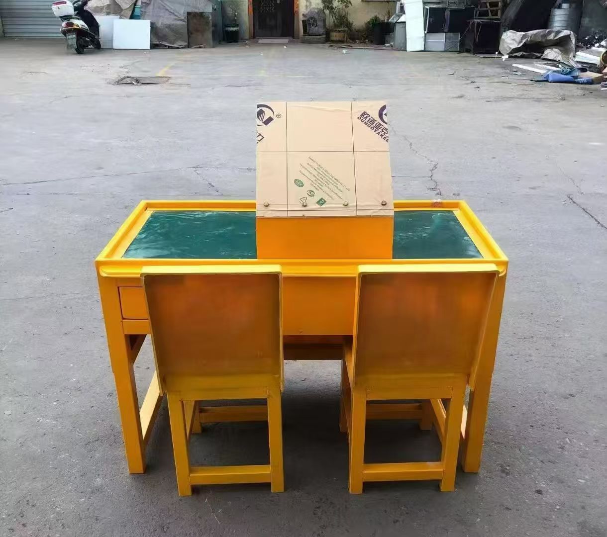 邹平防静电导通桌井下煤矿火工品发放桌：危险品流转的安全守护者